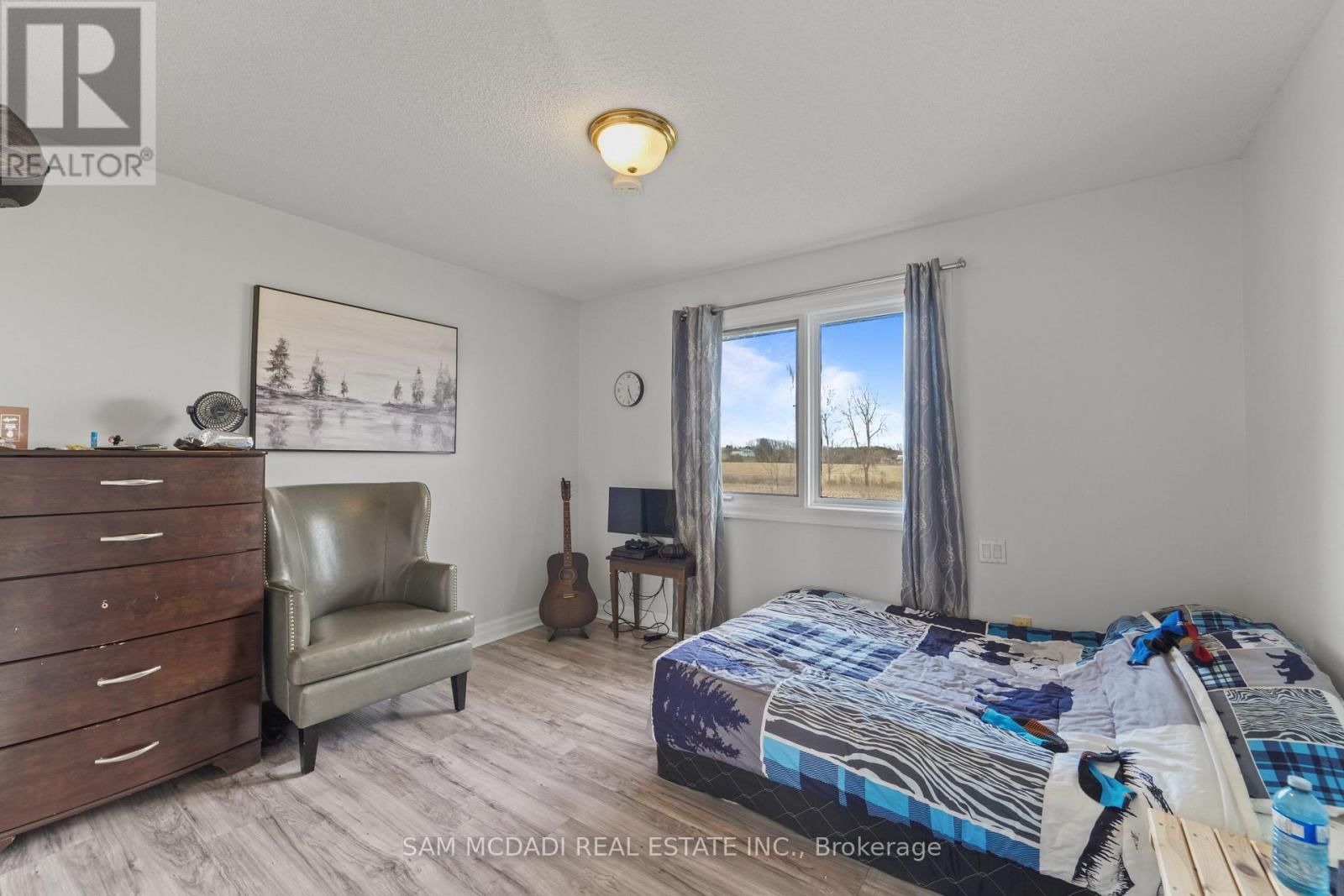 225 PARK ROAD SOUTH Image 30