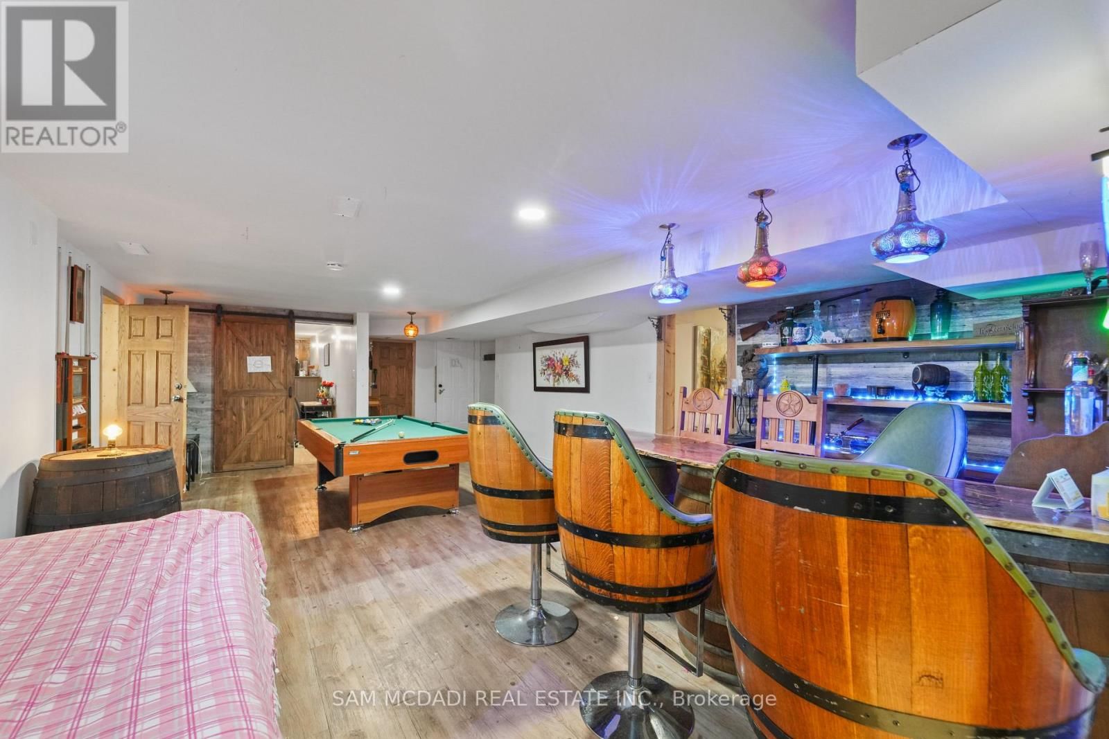 225 PARK ROAD SOUTH Image 38