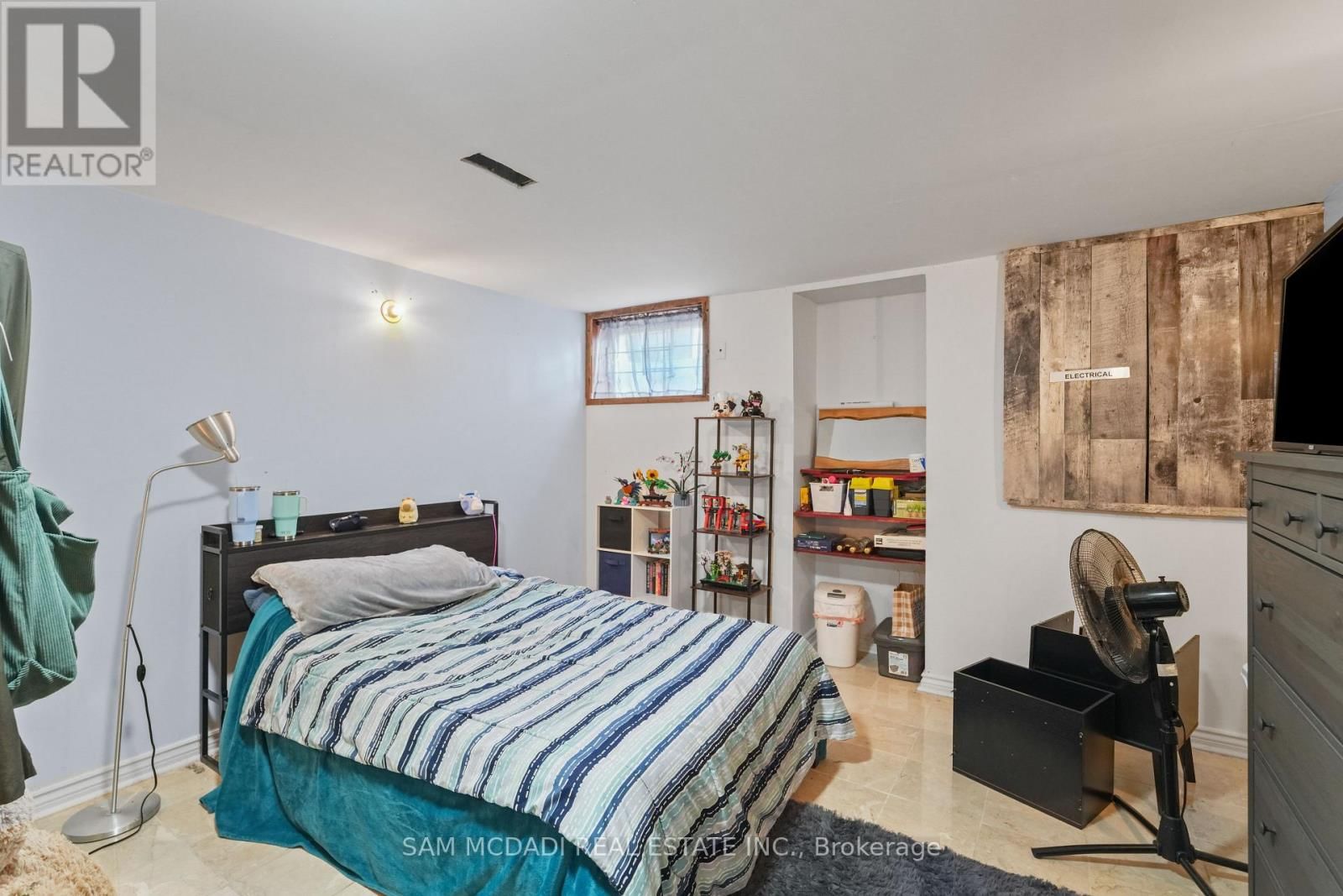 225 PARK ROAD SOUTH Image 43