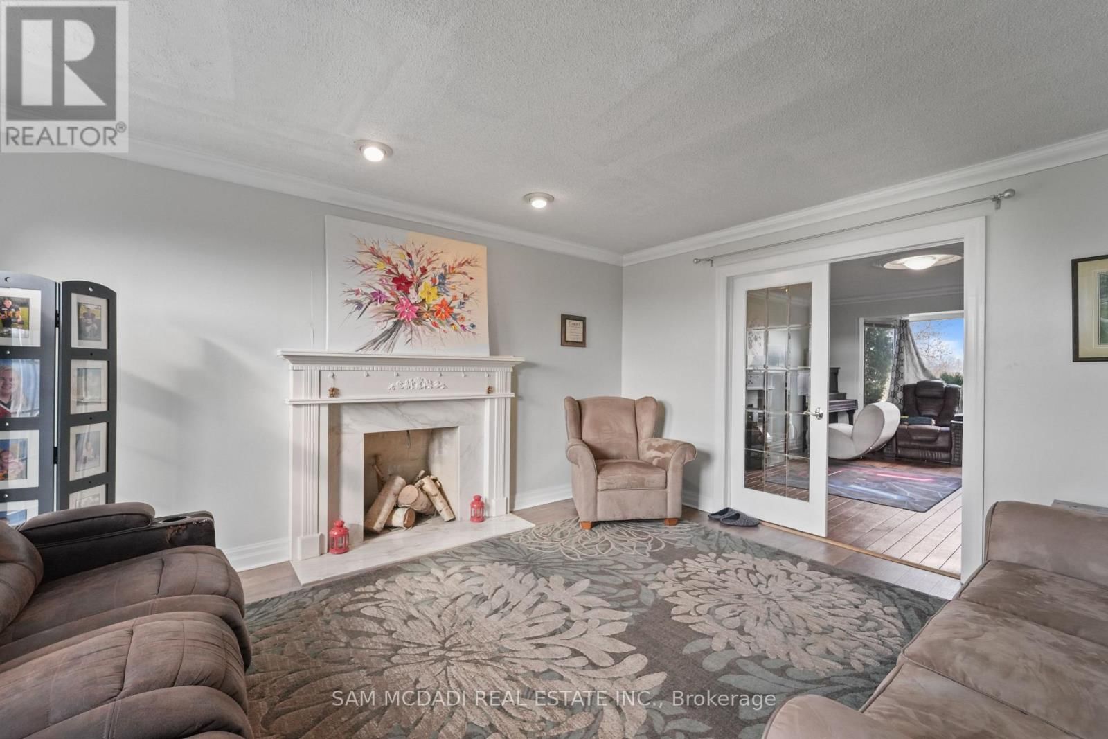 225 PARK ROAD SOUTH Image 9