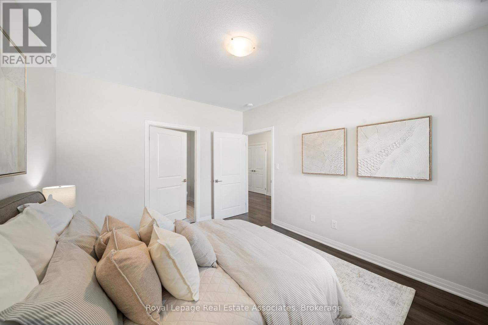 2G - 155 THOMAS SLEE DRIVE Image 15