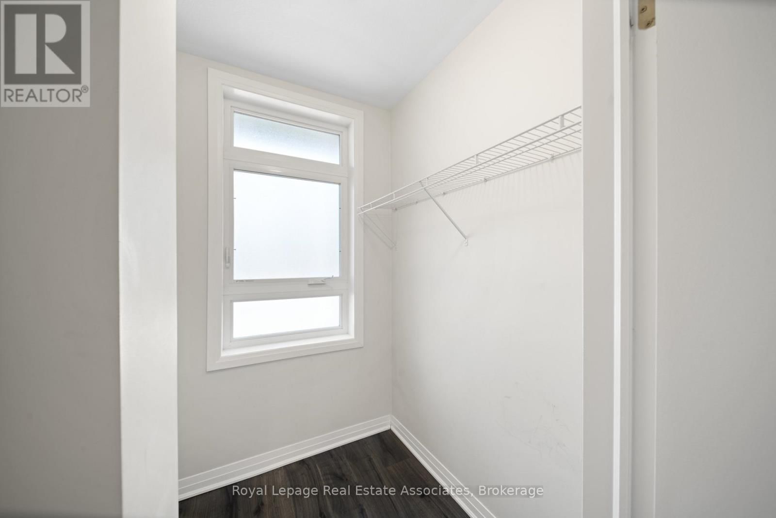 2G - 155 THOMAS SLEE DRIVE Image 16