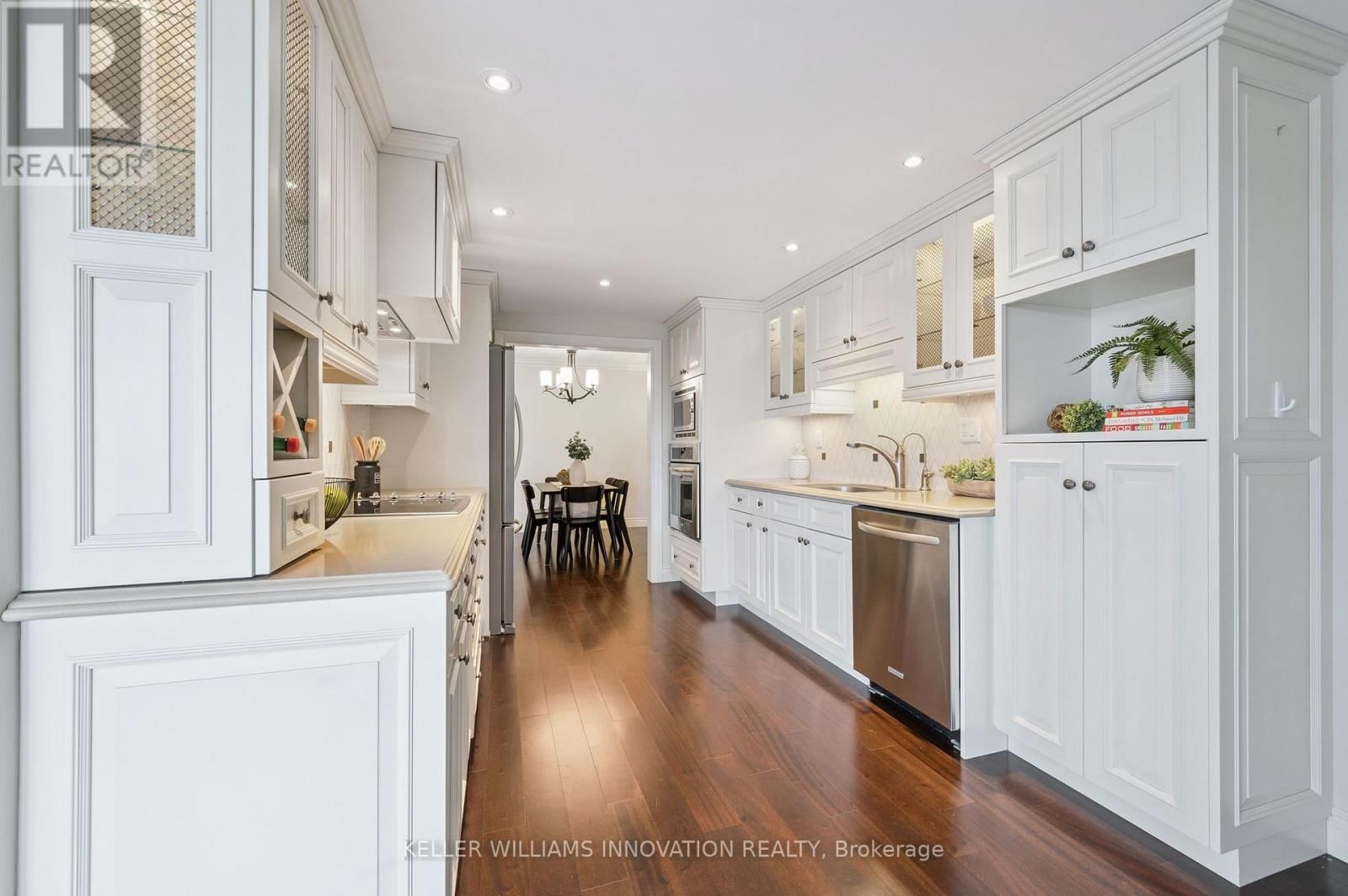 1010 - 265 WESTCOURT PLACE Image 10