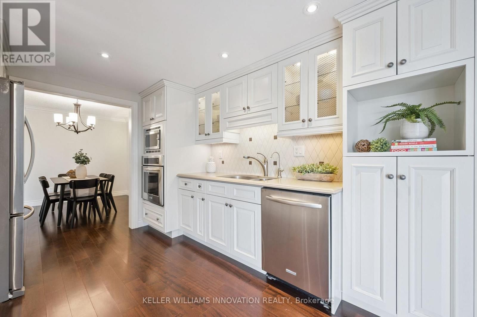 1010 - 265 WESTCOURT PLACE Image 12