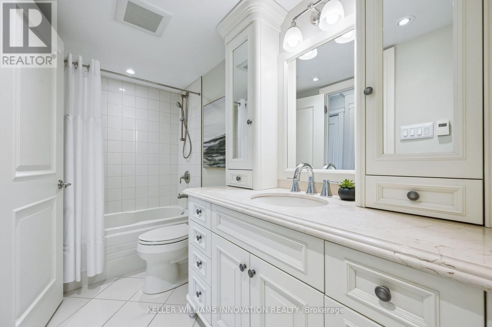 1010 - 265 WESTCOURT PLACE Image 19