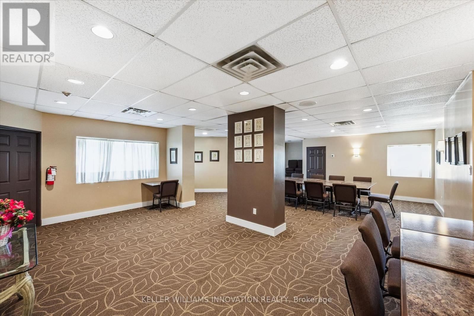 1010 - 265 WESTCOURT PLACE Image 41