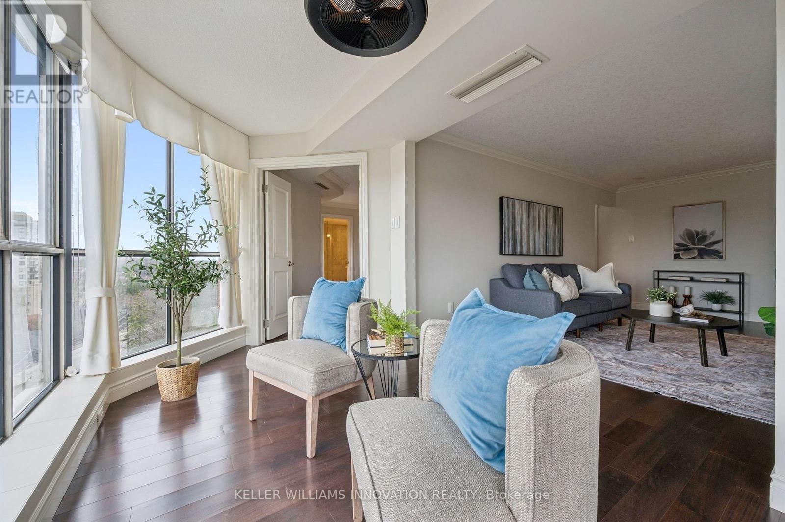 1010 - 265 WESTCOURT PLACE Image 9