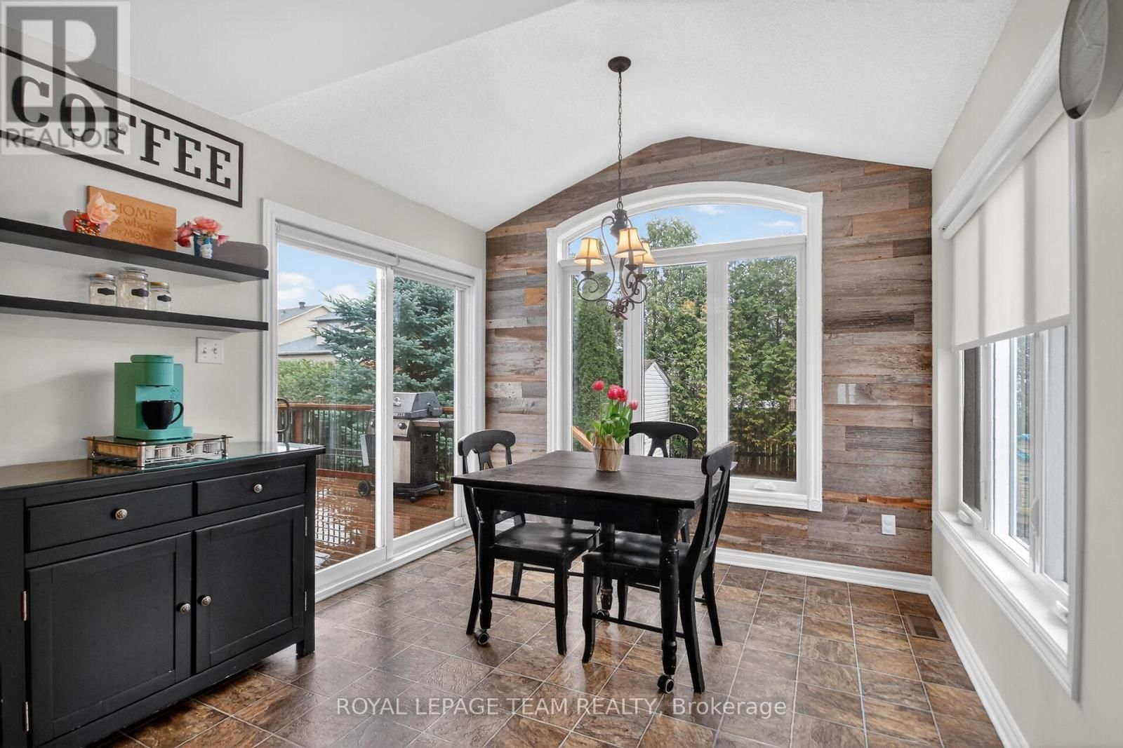 75 RENOIR DRIVE Image 11