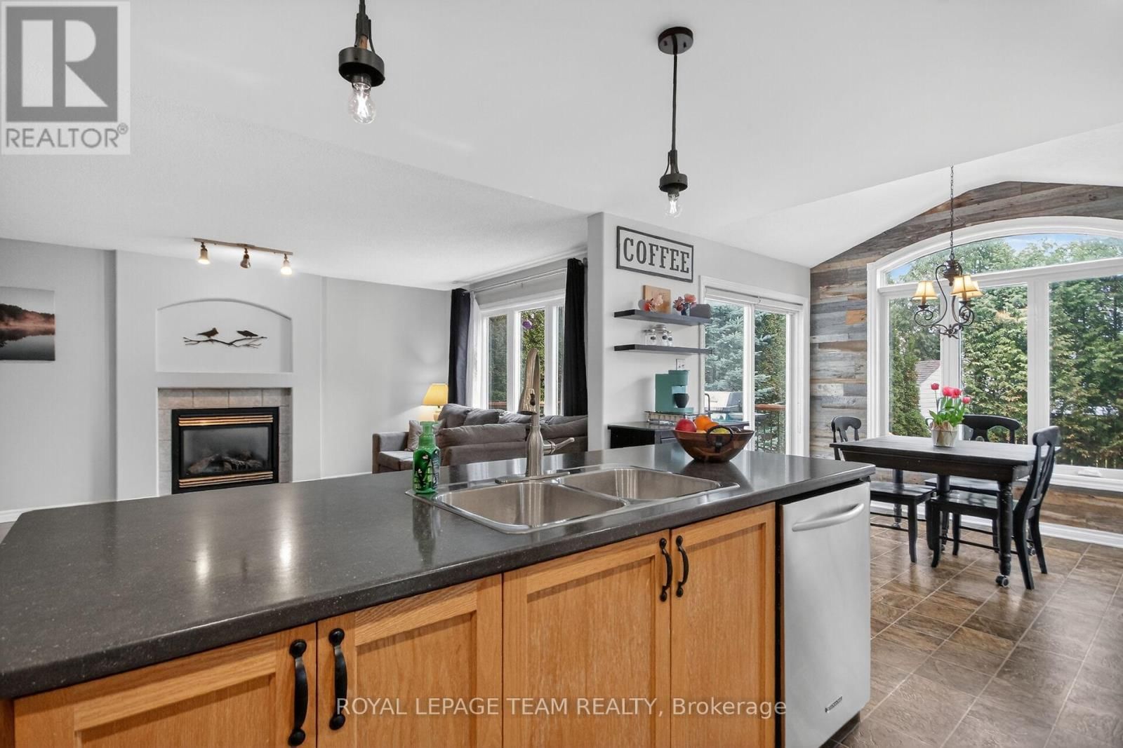 75 RENOIR DRIVE Image 14