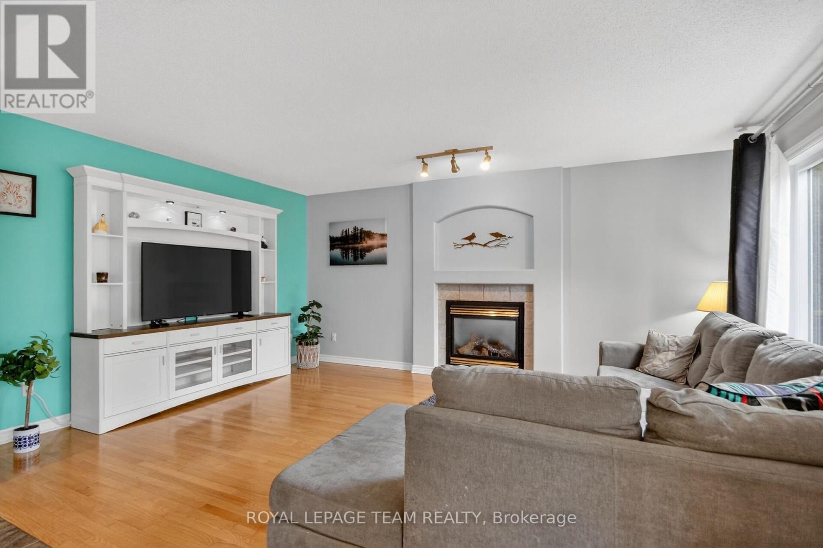 75 RENOIR DRIVE Image 16