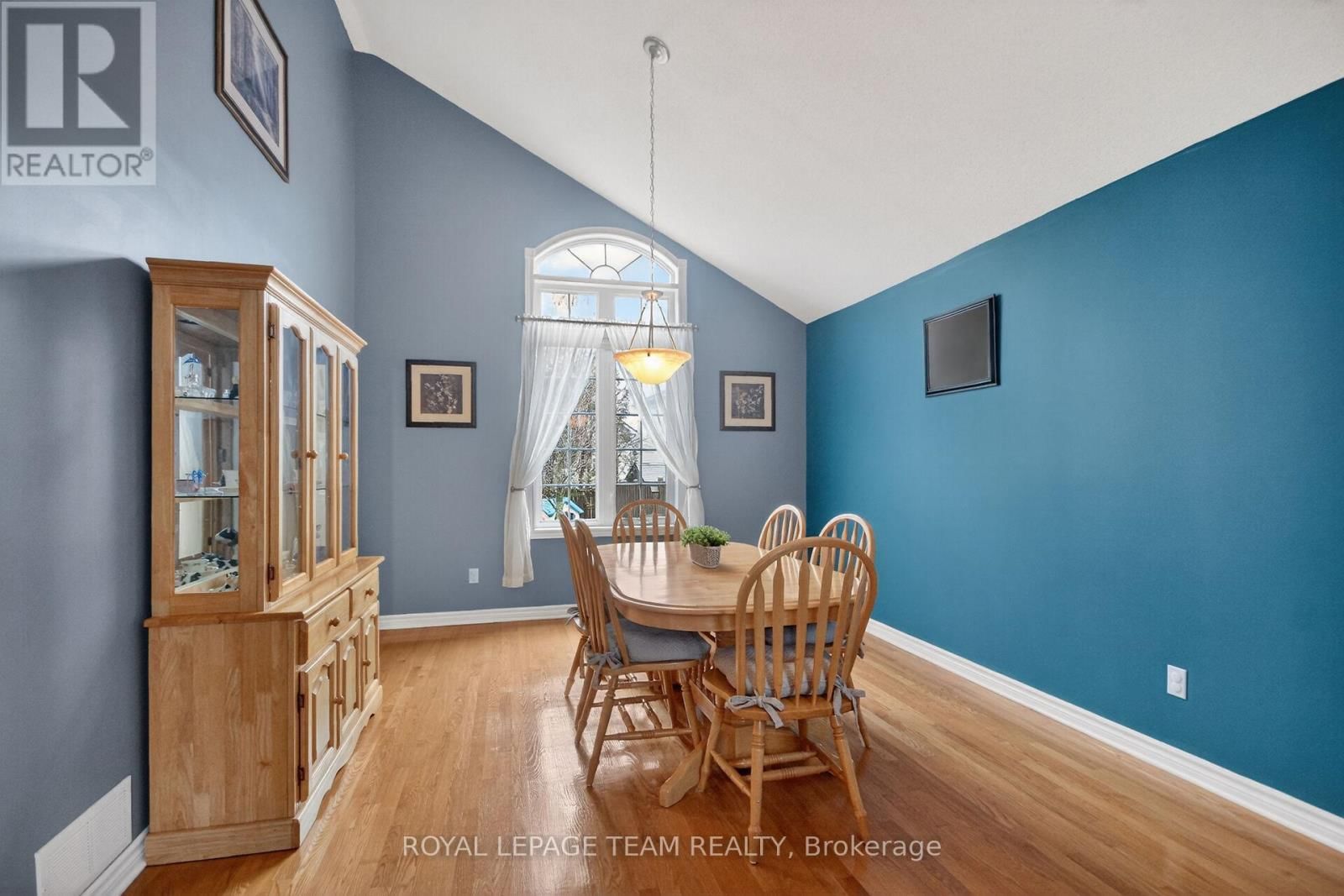 75 RENOIR DRIVE Image 18