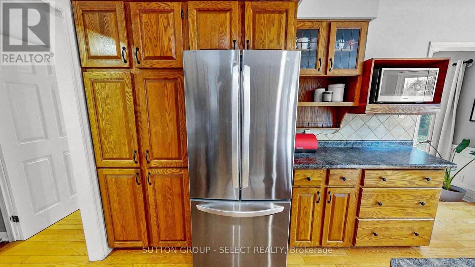 14 WHISPERWOOD CRESCENT Image 14