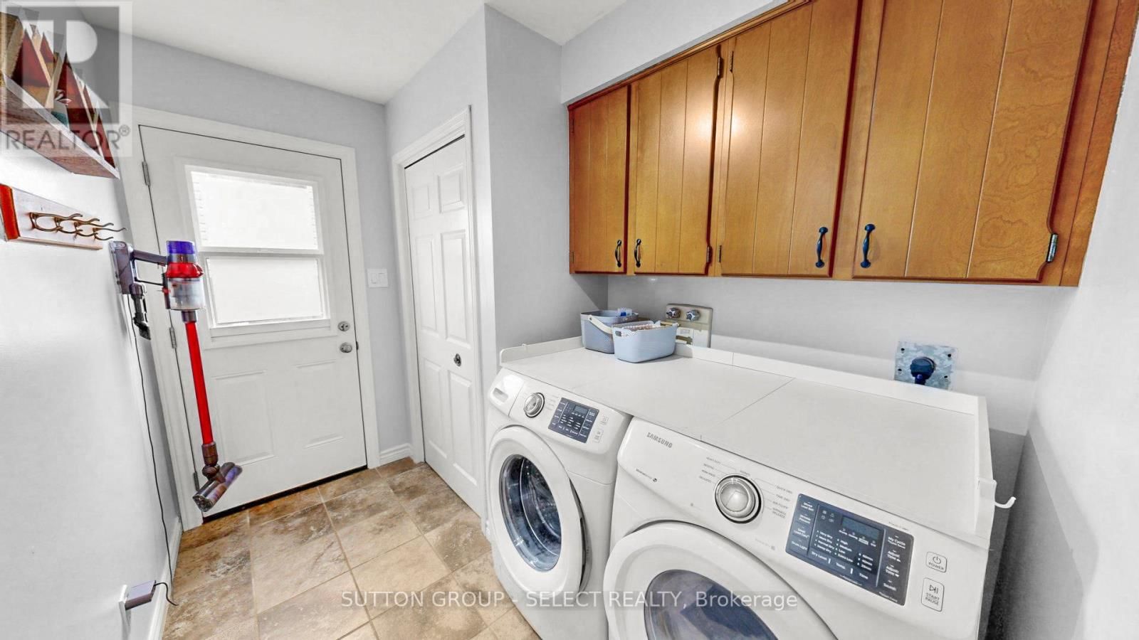 14 WHISPERWOOD CRESCENT Image 20