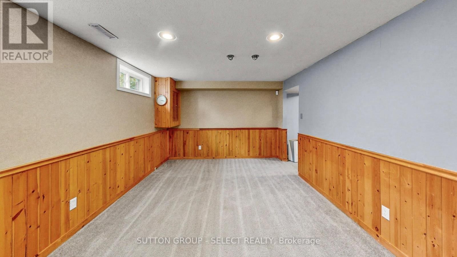 14 WHISPERWOOD CRESCENT Image 32