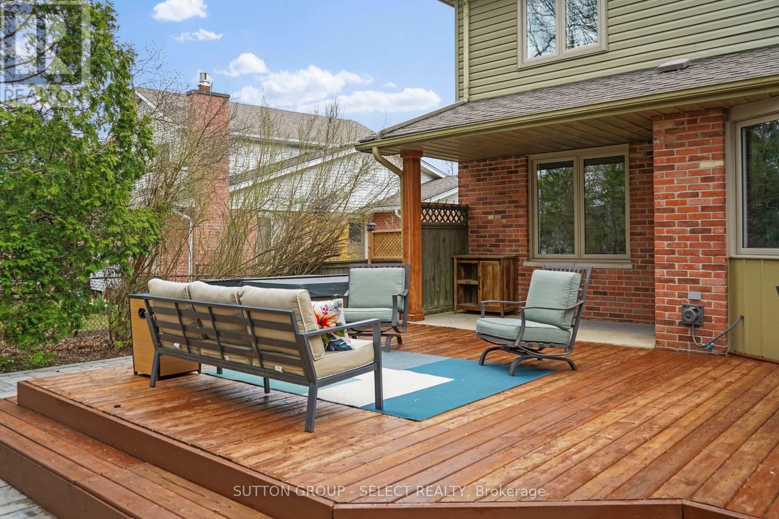 14 WHISPERWOOD CRESCENT Image 36