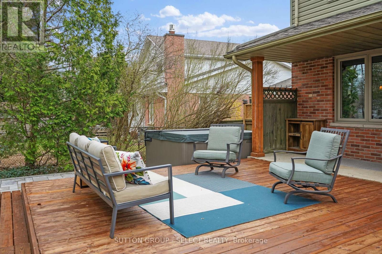 14 WHISPERWOOD CRESCENT Image 37