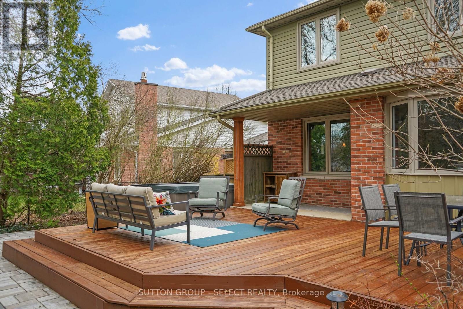 14 WHISPERWOOD CRESCENT Image 38