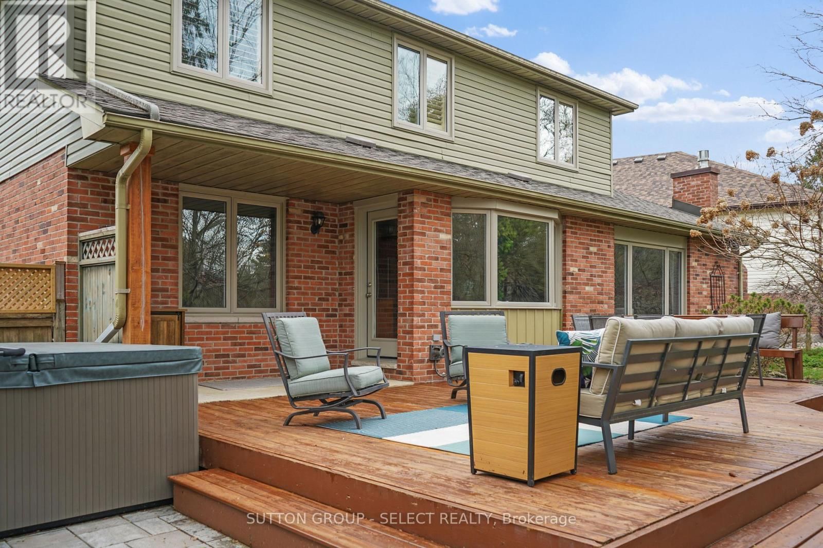 14 WHISPERWOOD CRESCENT Image 39