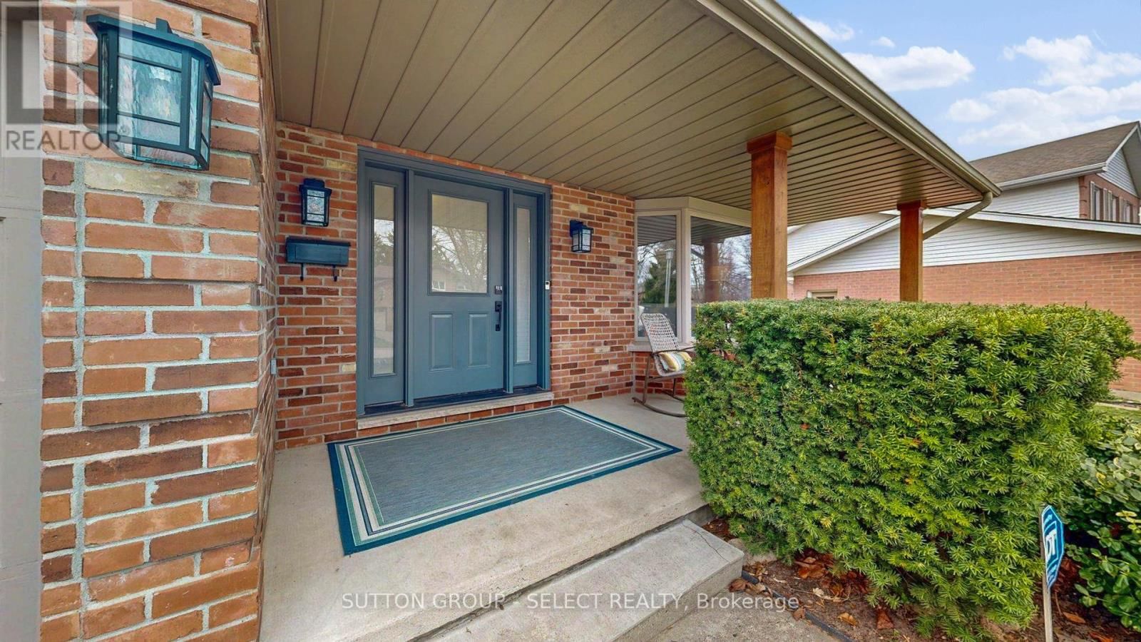 14 WHISPERWOOD CRESCENT Image 5