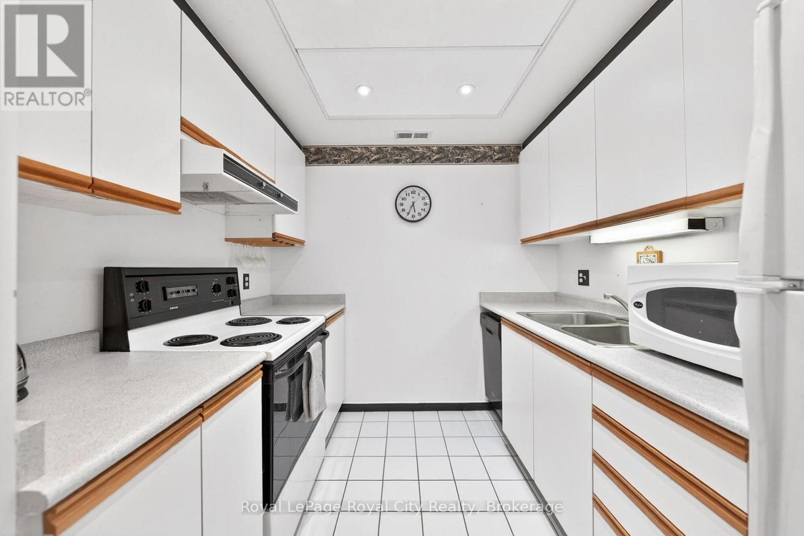 106 - 105 BAGOT STREET Image 13