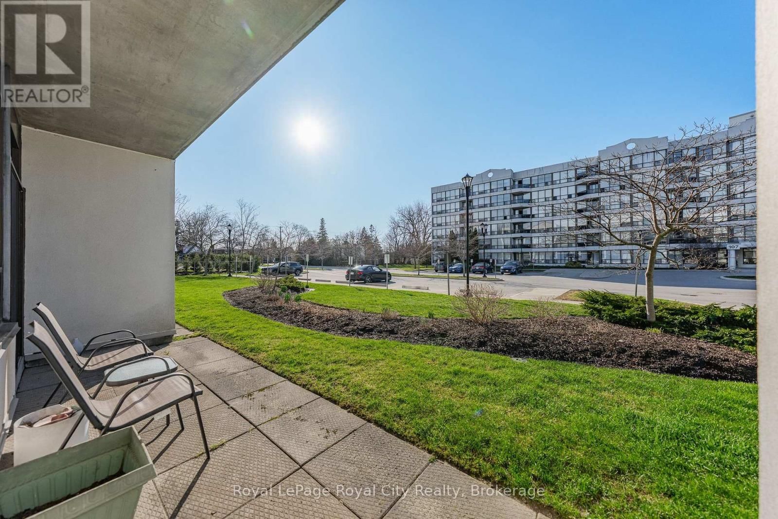 106 - 105 BAGOT STREET Image 26