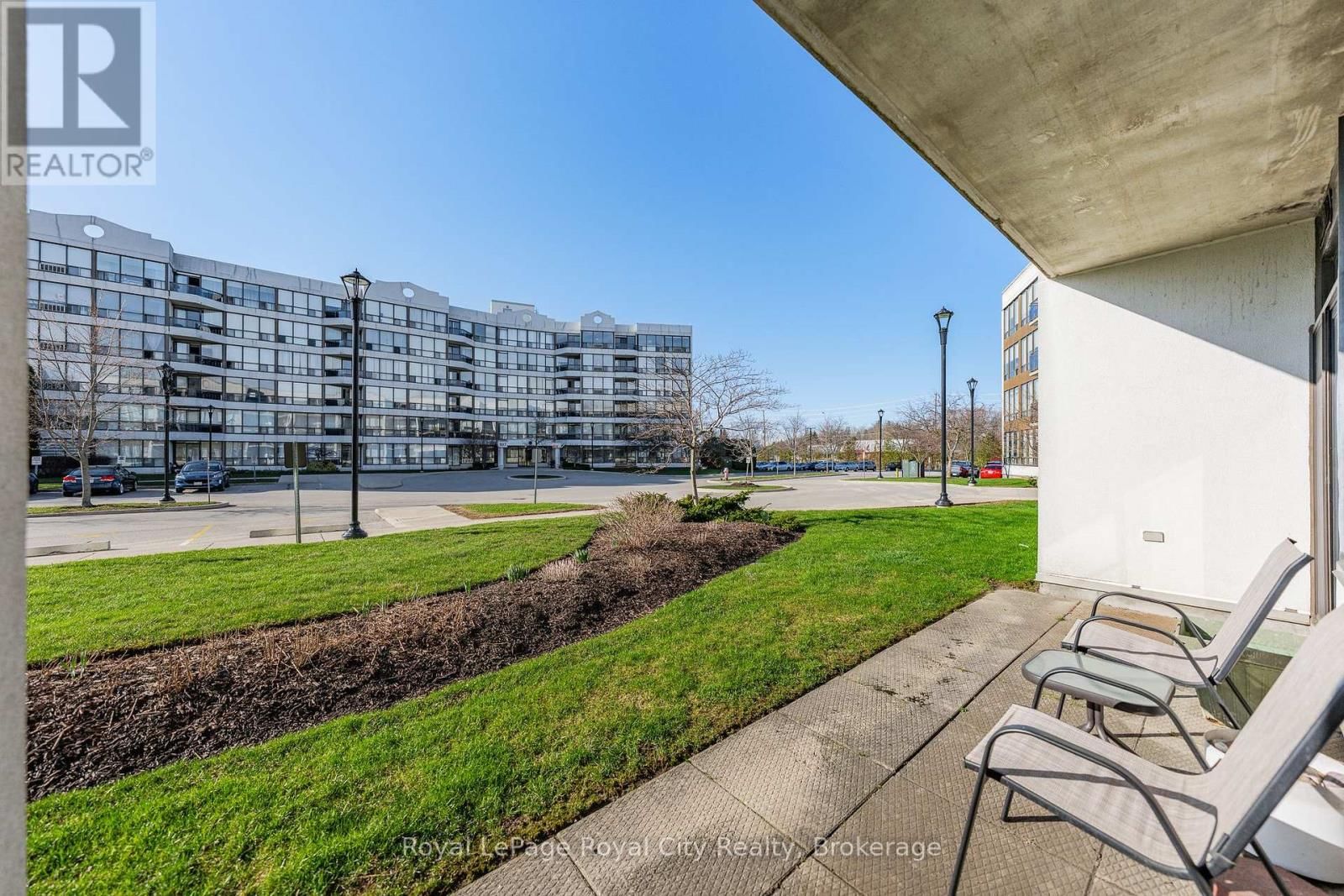 106 - 105 BAGOT STREET Image 27