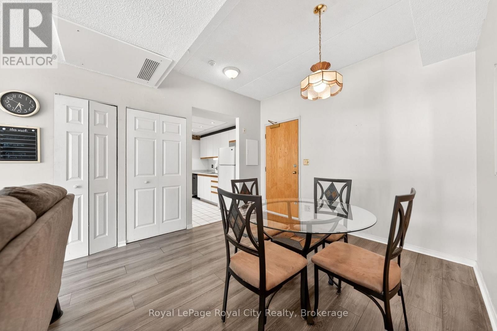 106 - 105 BAGOT STREET Image 9