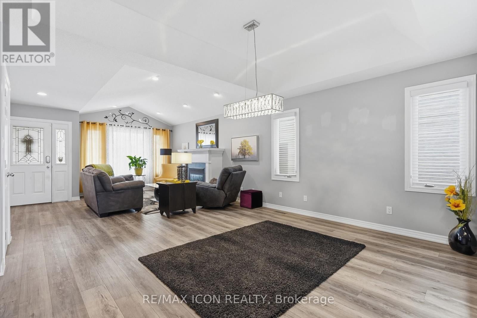 53 AUGUSTA CRESCENT Image 14