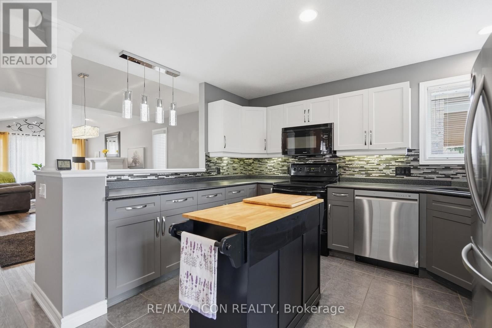 53 AUGUSTA CRESCENT Image 19