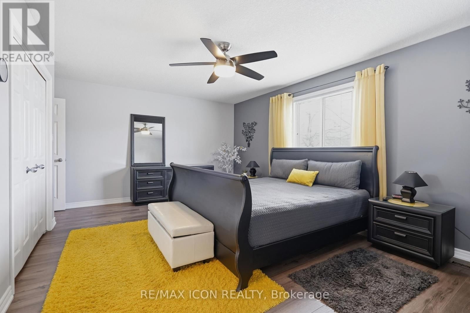 53 AUGUSTA CRESCENT Image 21