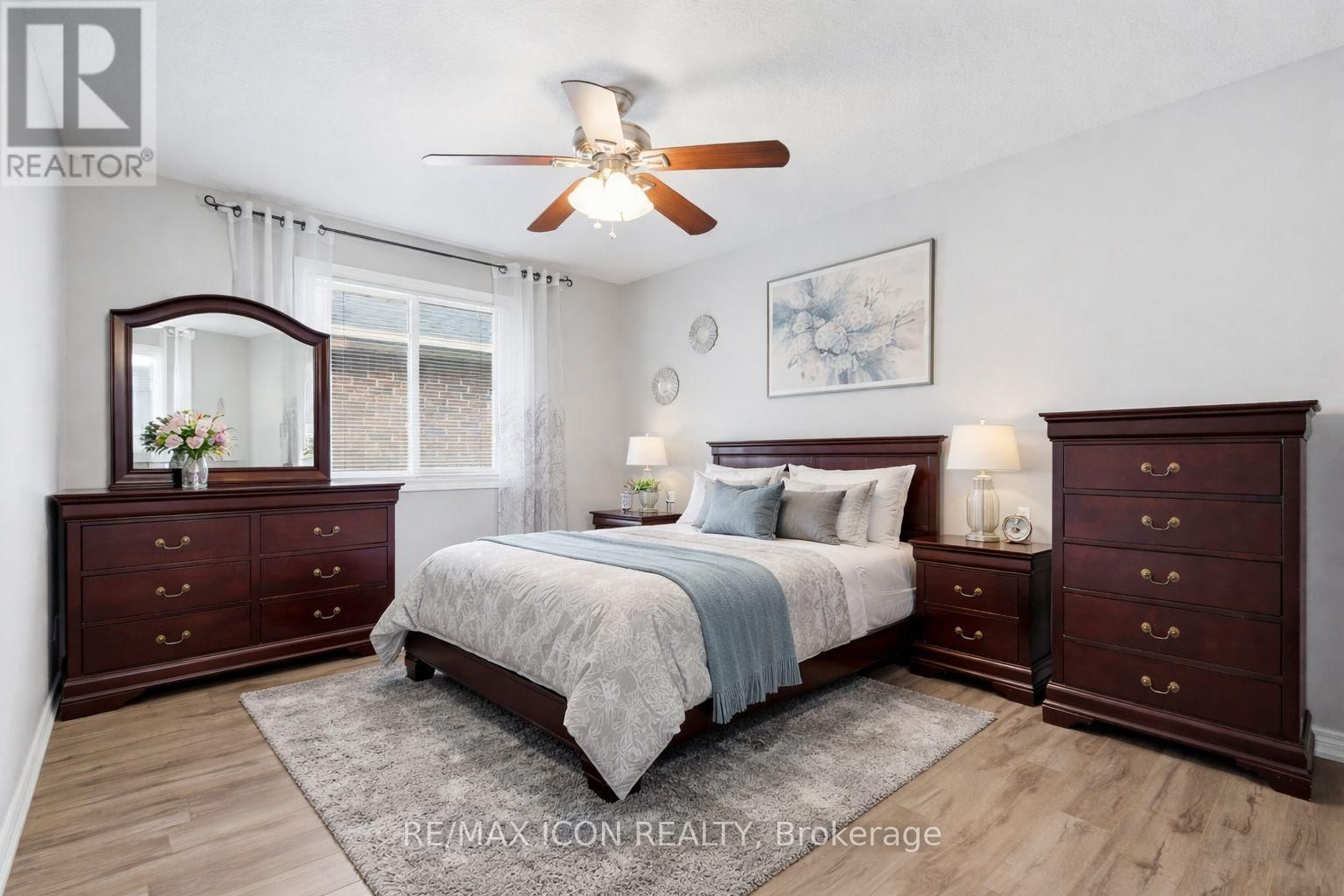 53 AUGUSTA CRESCENT Image 26