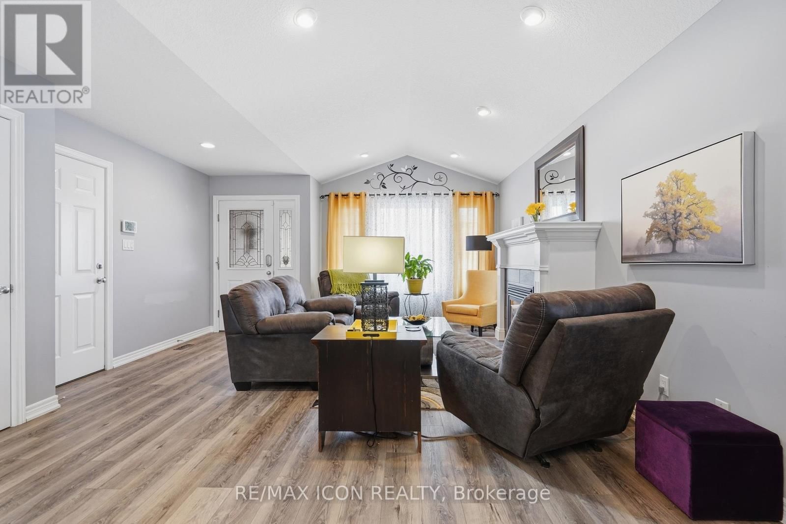 53 AUGUSTA CRESCENT Image 8