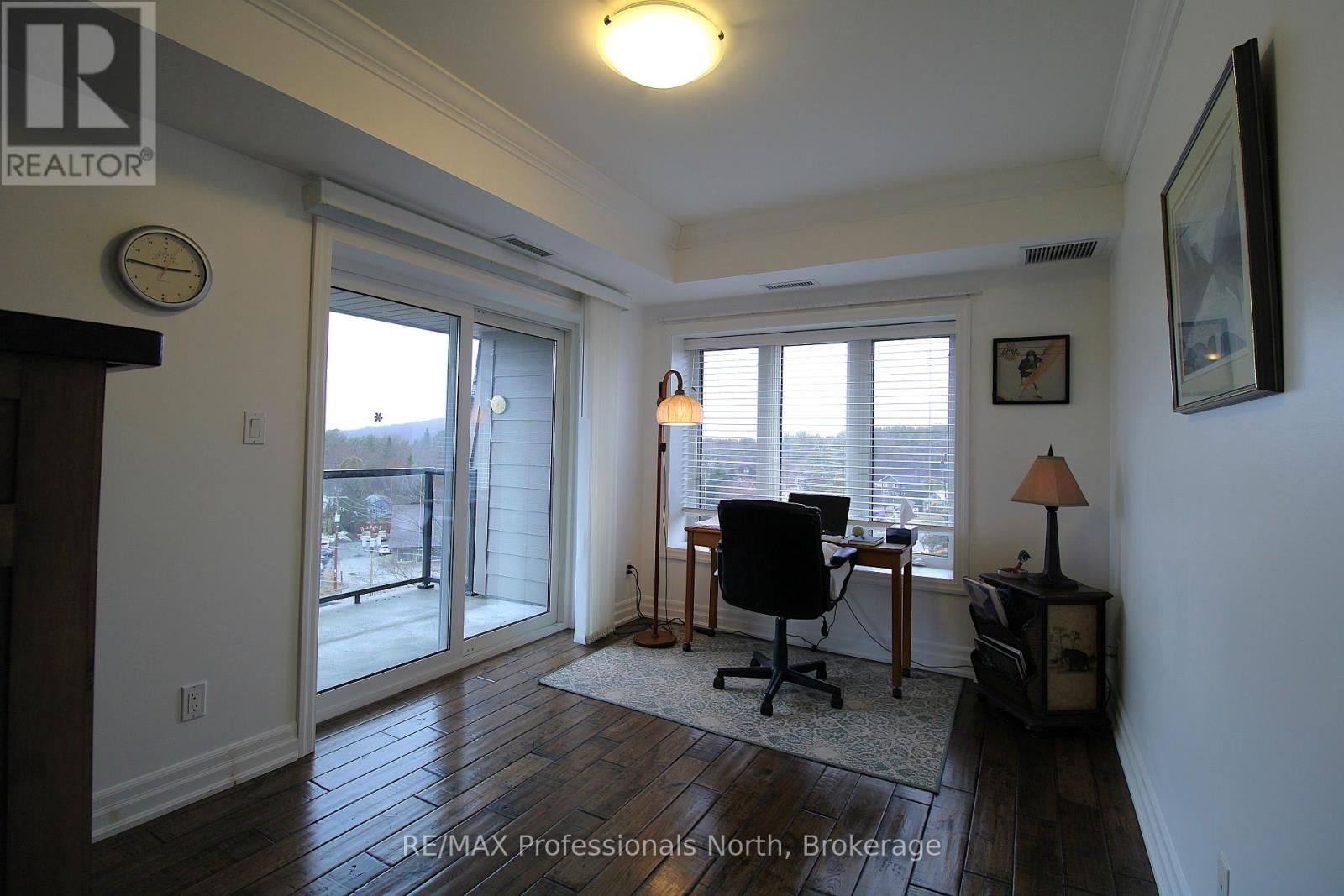 402 - 26 DAIRY LANE Image 16