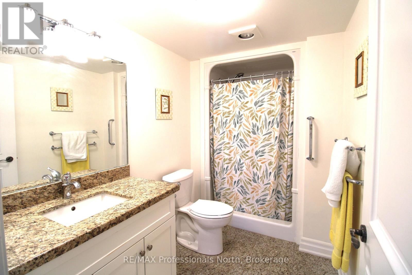 402 - 26 DAIRY LANE Image 17