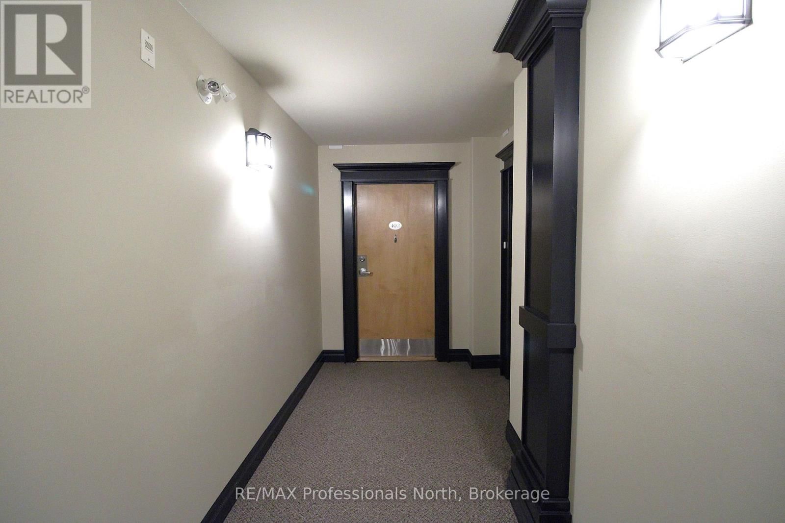 402 - 26 DAIRY LANE Image 31