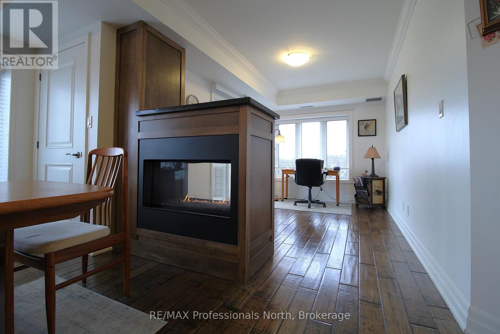 402 - 26 DAIRY LANE Image 8