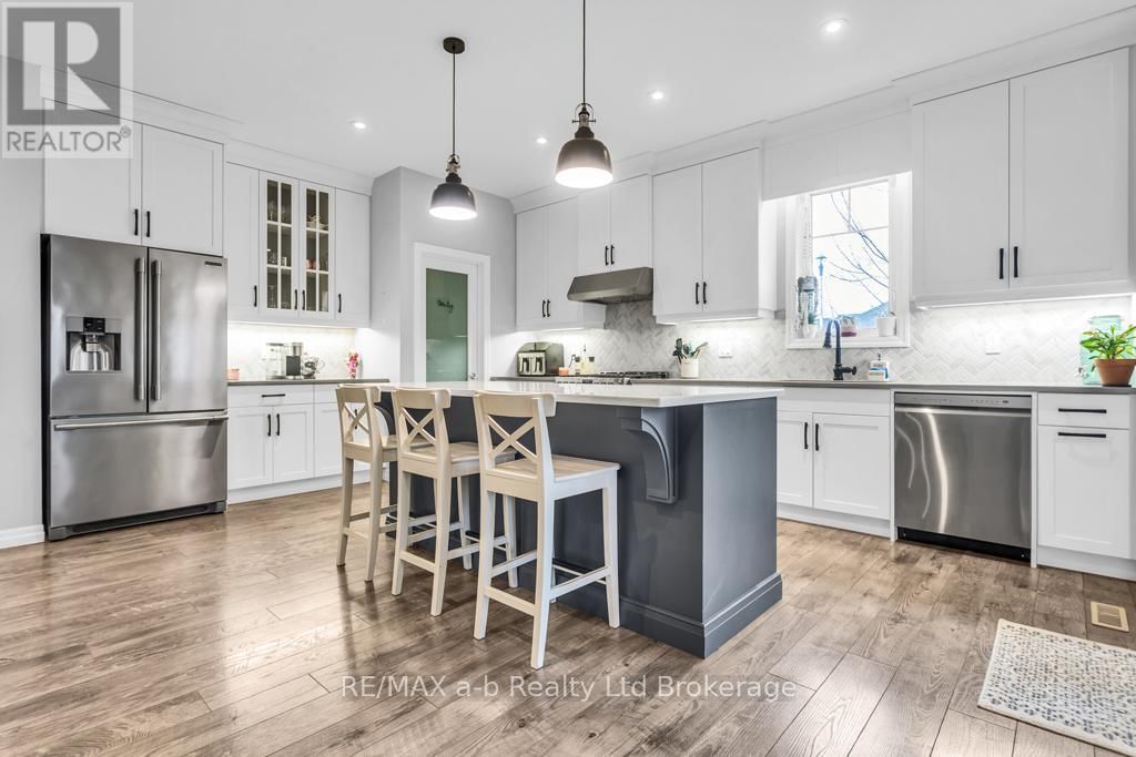 241 WILSON AVENUE Image 10