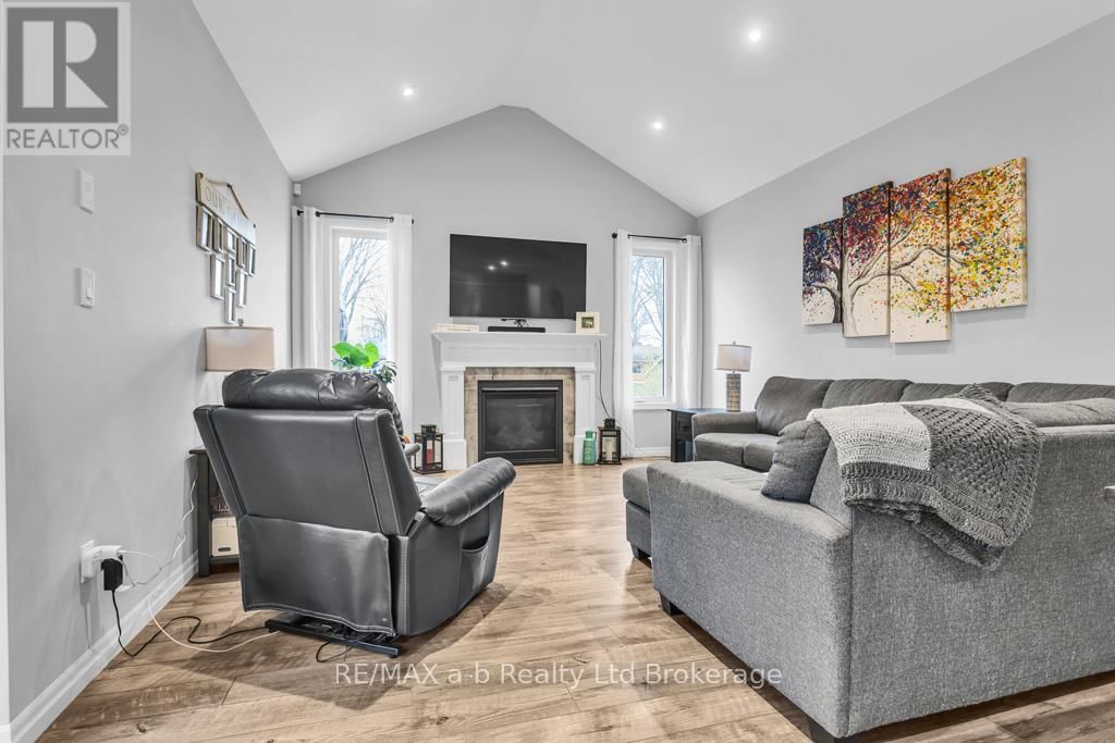 241 WILSON AVENUE Image 14