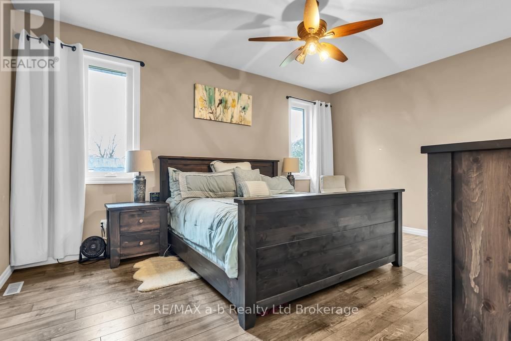 241 WILSON AVENUE Image 16