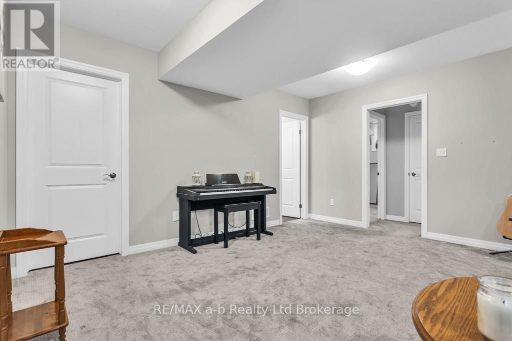 241 WILSON AVENUE Image 22