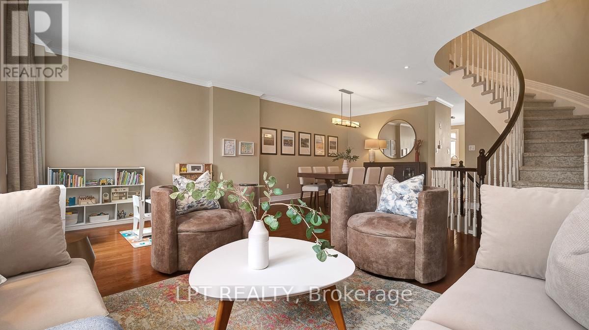 176 LANARK AVENUE Image 14