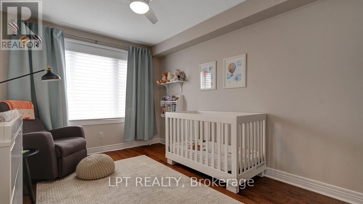 176 LANARK AVENUE Image 38