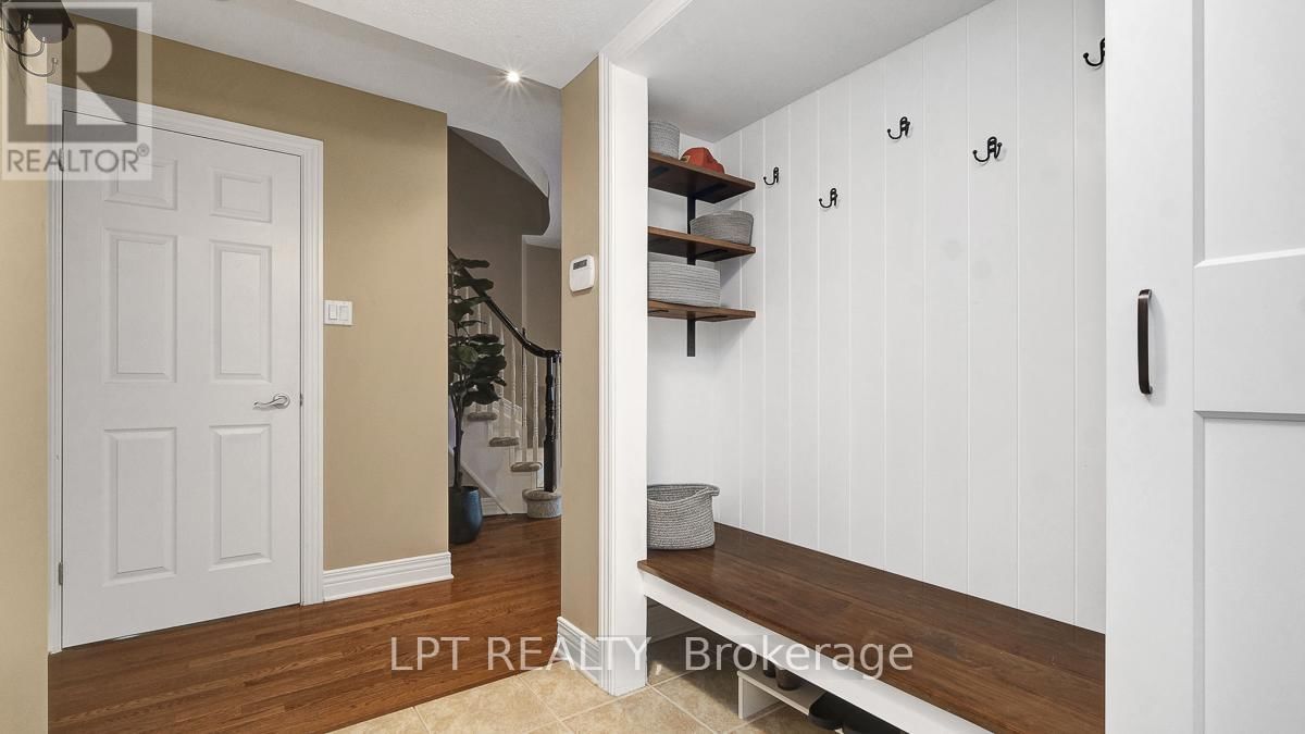 176 LANARK AVENUE Image 47