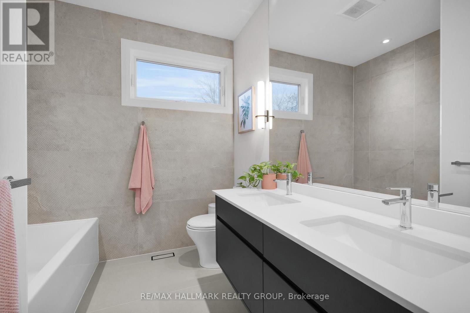 36 KENORA STREET Image 24