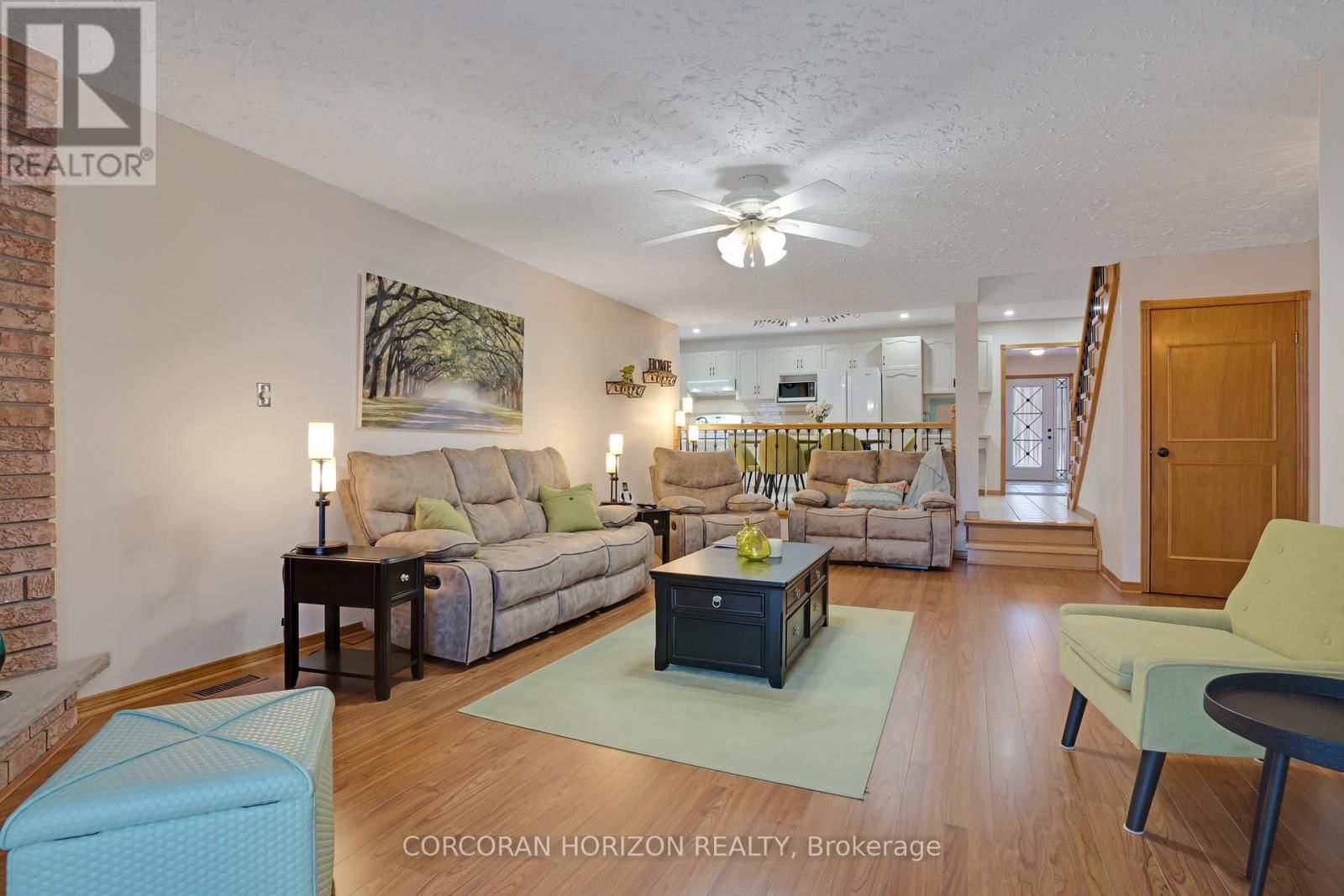 35 SOUTHVIEW CRESCENT Image 24