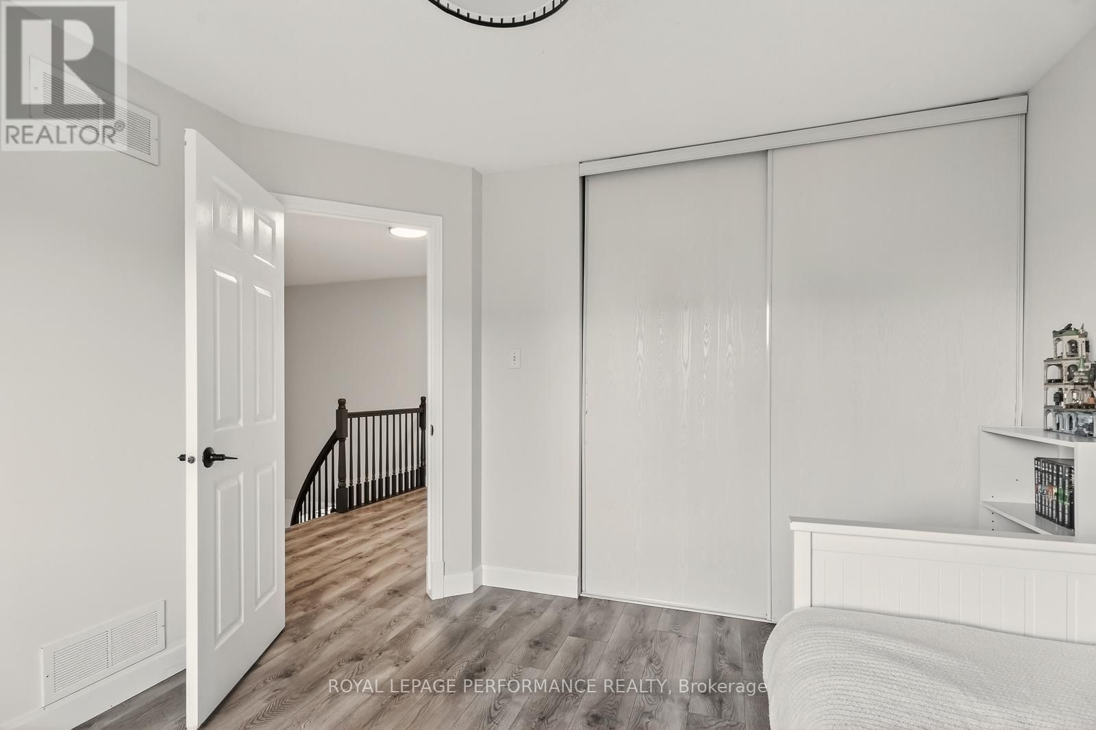 1820 MCCALLUM DRIVE Image 30