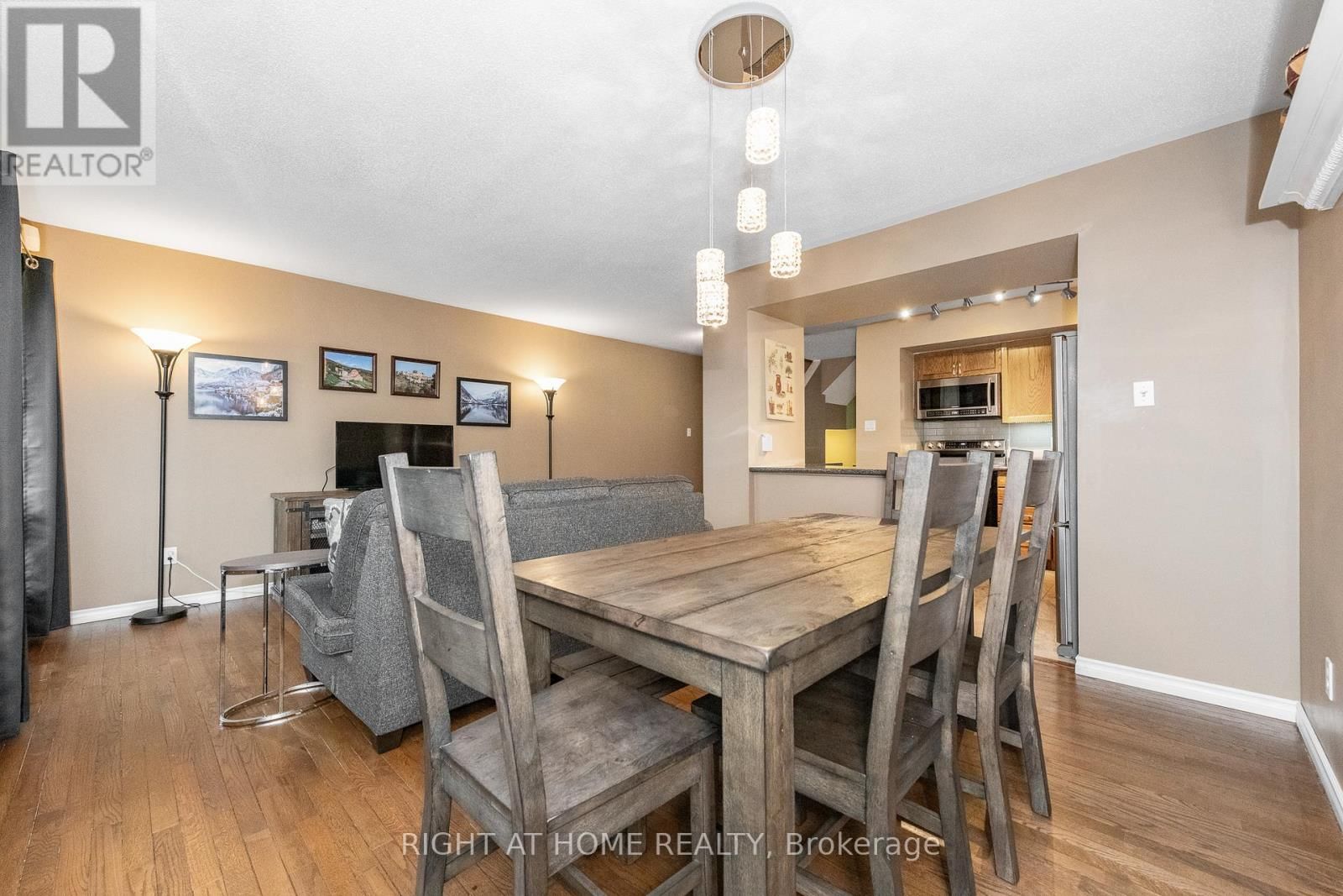 2034 P AVENUE Image 14