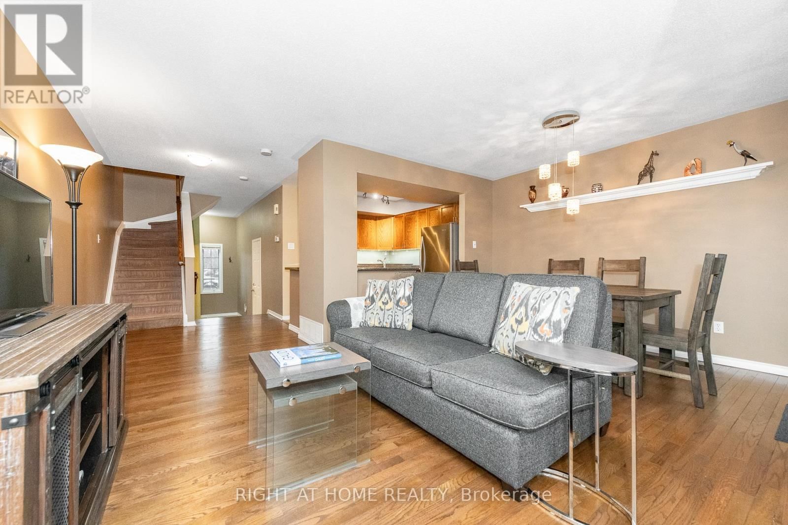 2034 P AVENUE Image 17