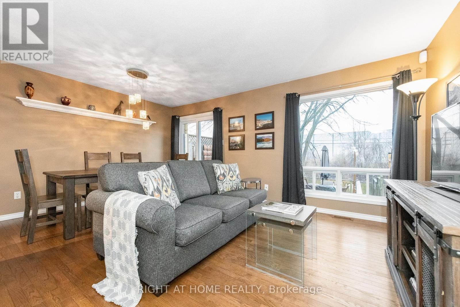 2034 P AVENUE Image 18