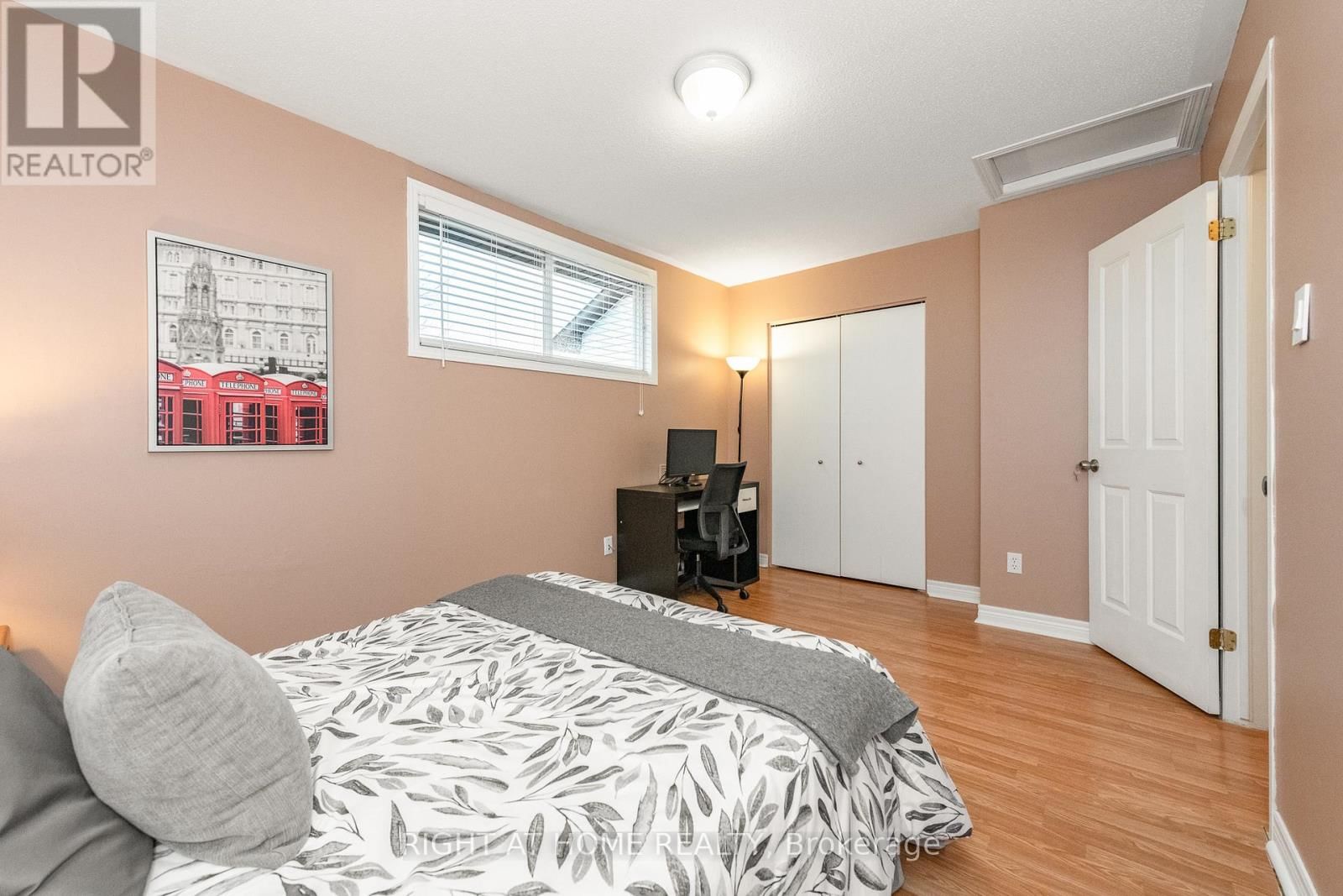 2034 P AVENUE Image 21